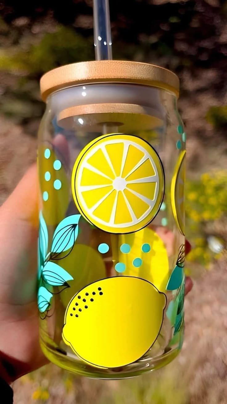 Lemmon glass cup